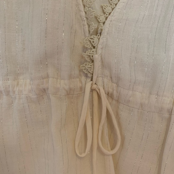 Chan Luu Sleeveless Deep V Ruffle Blouse - Picture 3 of 9